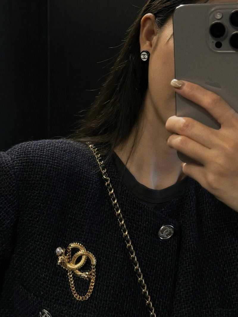 Ch**el earrings
